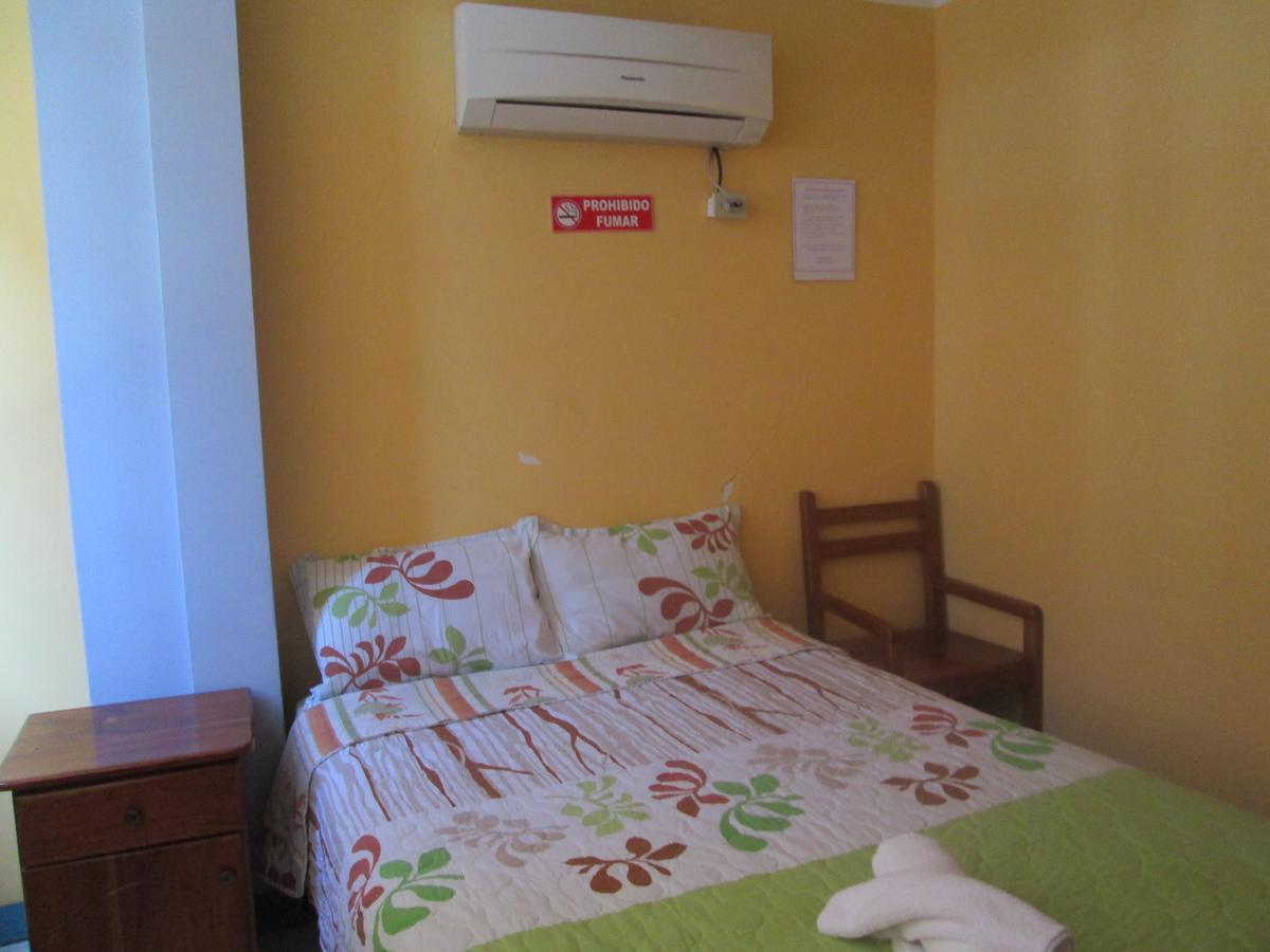 Hostal Leon Dormido Puerto Baquerizo Moreno Eksteriør bilde