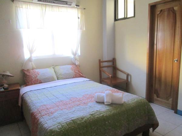 Hostal Leon Dormido Puerto Baquerizo Moreno Eksteriør bilde